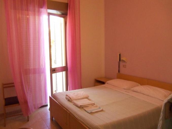 Hotel Silvia Viserbella di Rimini 外观 照片