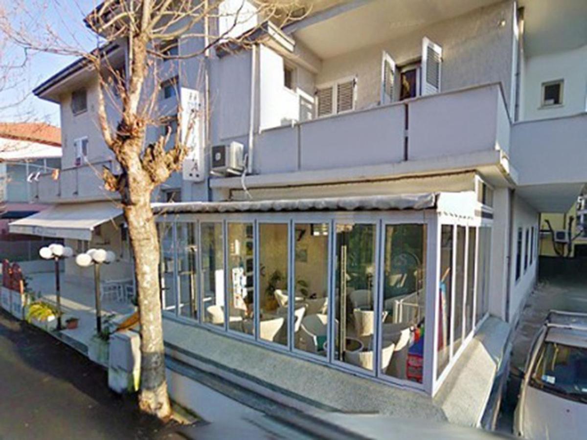 Hotel Silvia Viserbella di Rimini 外观 照片